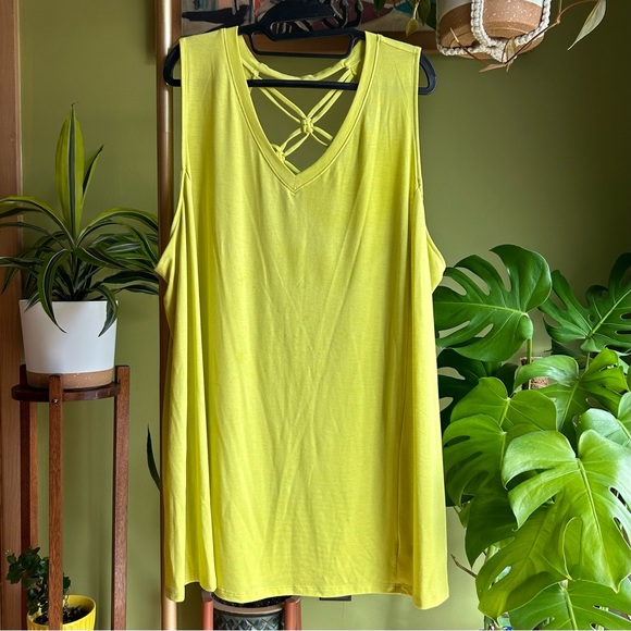 Tops - NWOT Sleeveless Chartreuse Trapeze Tunic